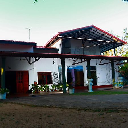 Anila Beach Inn Tangalle Zewnętrze zdjęcie