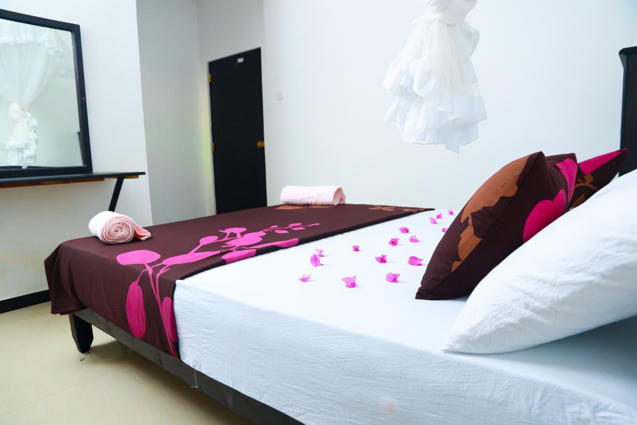 Anila Beach Inn Tangalle Zewnętrze zdjęcie