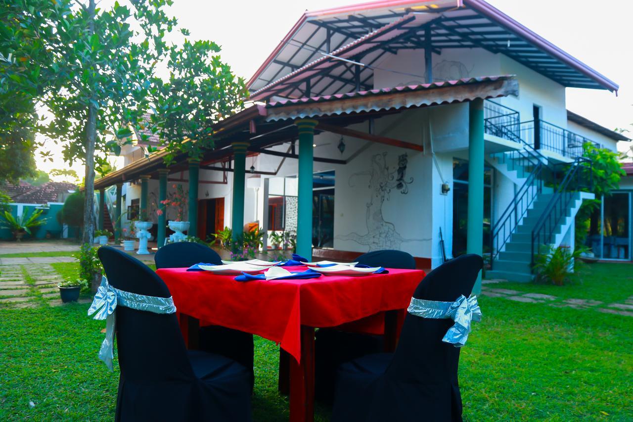 Anila Beach Inn Tangalle Zewnętrze zdjęcie